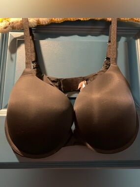 Victoria's Secret Black Molded T-Shirt Bra